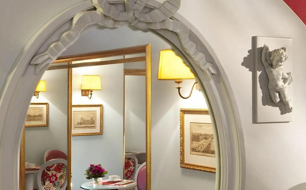 Hotel Louvre Bons Enfants 3*